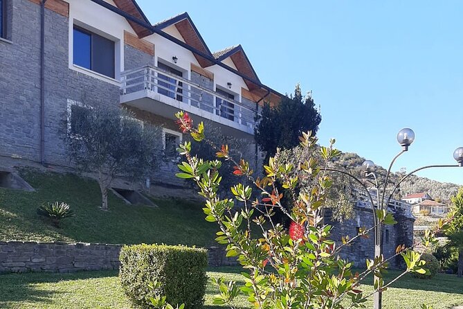Berat 4x4 Off-Road and Vineyard Wine Tasting - Comfort tips for a 4x4 vineyards afternoon