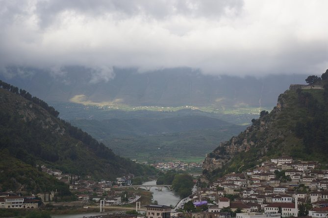 Berat city UNESCO tour, the Castle & Belshi lake- From Tirana - Belshi Lake: a calm pause before the fortress views