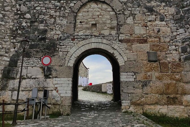 Berat - Unesco Heritage & Wine Tasting, Private Tour - Berat Castle and the Onufri Museum of Iconography