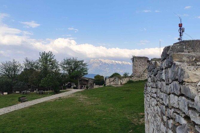 Berat - Unesco Heritage & Wine Tasting, Private Tour - Morning pickup from Tirana, Durres, or Golem