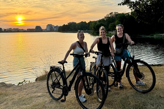 Bike or E-Bike Tour Tirana: Highlights & Grand Park Guided Cycle - The Berlin Wall fragment and Postbllok checkpoint monument