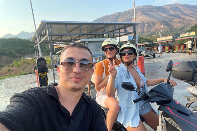 Blue Eye Motorbike Tour - Guide quality and real question time in English