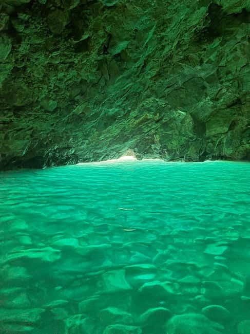 Blue Gem Cave Speedboat Tour Vlore - Why this Blue Gem Cave speedboat route feels different