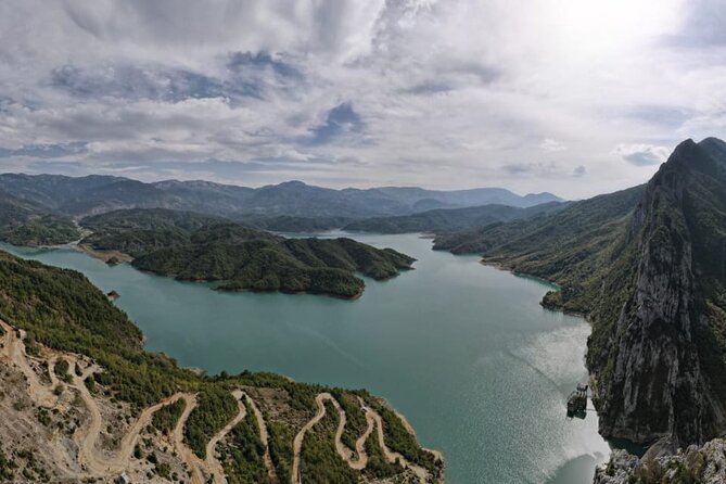 Bovilla Lake Adventure: Discover the Hidden Gem Near Tirana - Lake Bovilla Stop: Views, Photo Breaks, and Viewpoint Footwork
