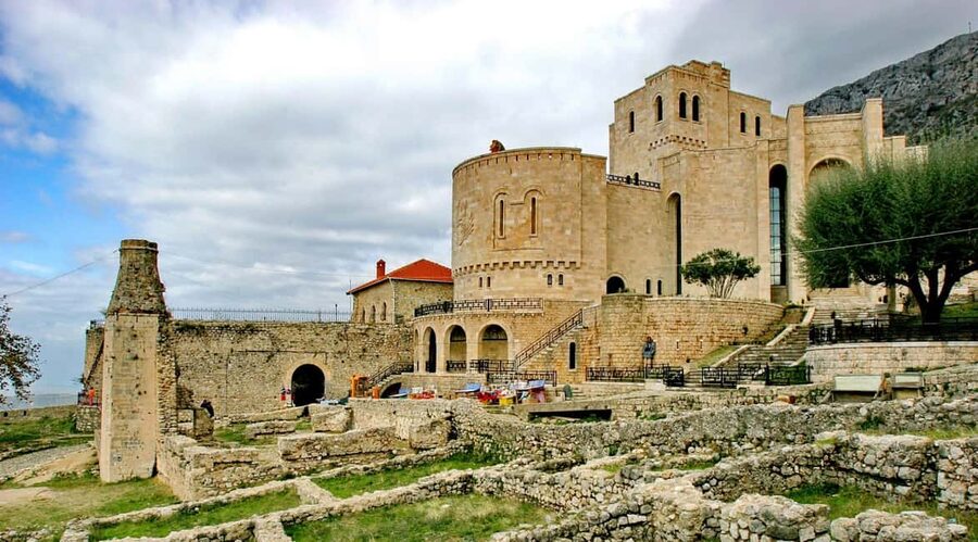 From Durres & Golem: Kruja Castle, Old Bazaar - The Onufri Museum iconostasis, why sacred art is a real payoff