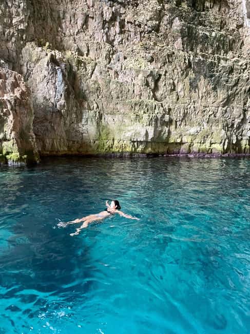 From Durrës/Golem: Sazan & Ali Cave & Karaburun Boat Tour - More coastline time in Karaburun, with a lunch reality check