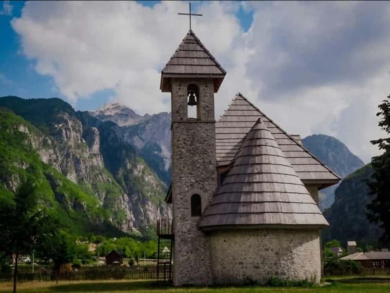 From Shkoder: Theth Full-Day-Tour, With lunch. - Nderlysaj village, canyon views and natural pools