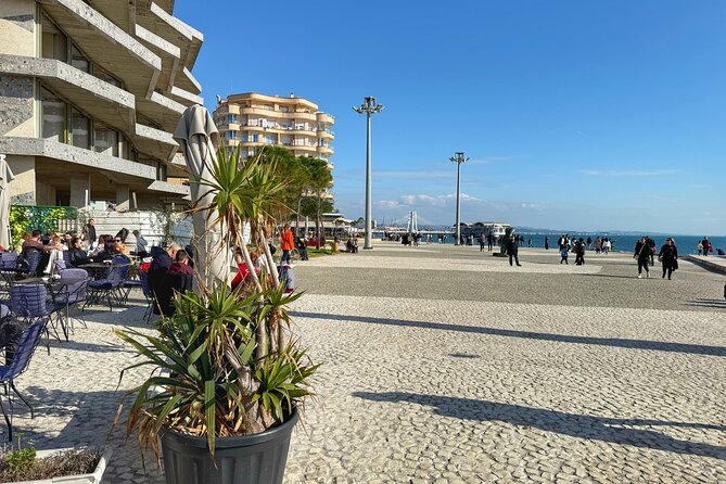From Tirana: Durres city & Golem beach, Sun & History Day Trip - Stop 1: Vila e Zogut, King Zog’s villa and the Adriatic view