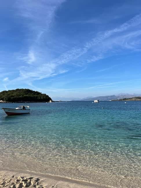 From Tirana/Durres/Vlora:Blue Eye,Saranda & Ksamil Boat Tour - Sarandë Waterfront Stop: Where Lunch Choices and Quick Sightseeing Blend