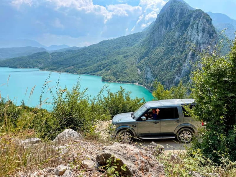From Tirana: Hike on Gamti Mt & Bovilla Lake on Land Rover - A half-day Land Rover route from Tirana that avoids the usual hassle