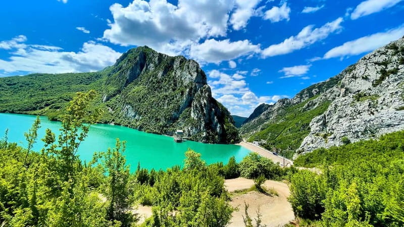 From Tirana: Hike on Gamti Mt & Bovilla Lake on Land Rover - Bovilla Canyons: your first wow moment and a real chance to walk