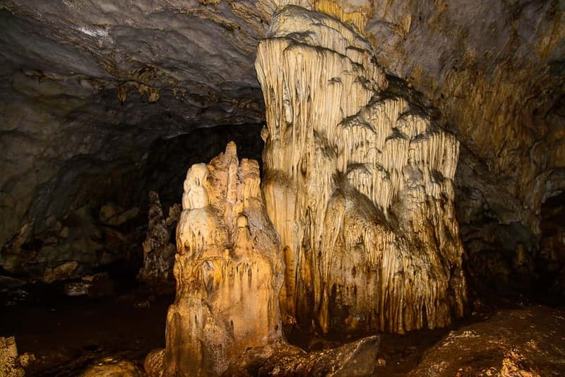 From Tirana: Hiking to Pellumbas Cave & visiting the Canyon - The Hike to Pellumbas Cave: marked trail, mountain views, and real footing