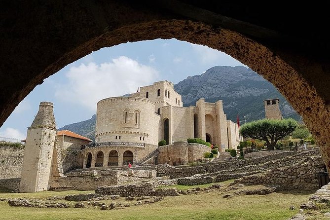 Kruje - Day Tour by ADRIATIK TOURS LLC - Stop 1: Kruja Castle and Skanderbeg context in 20 minutes
