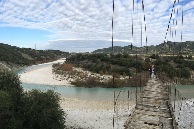 Outdoor Experience in Amantia Archeological Park & Brataj Bidge - Pickup in a Grey Honda Pilot 4x4: smooth start, shorter stress