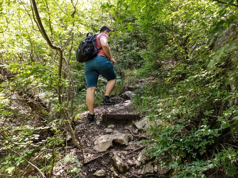 "Pëllumbas Cave, Erzeni Canyon & Petrelë Fortress Excursion" - Guide Matters: Clear Instructions and Practical Help