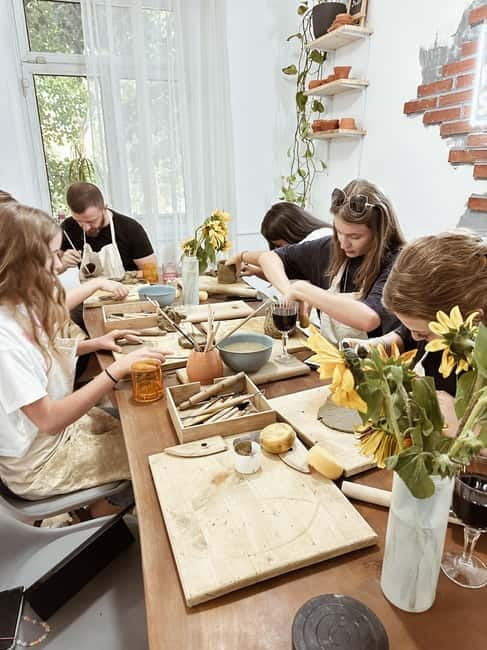 Pottery and Wine Workshop in Tirana - What the instruction feels like, based on real feedback