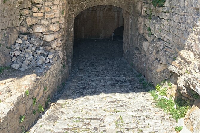 Private 4 Day Tour of Albania from North to the South - Day 4: The Blue Eye spring and Saranda’s Ionian waterfront