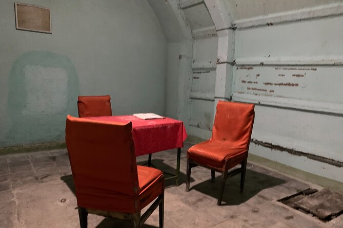 Private Cold War City Tour in Gjirokaster - Enver Hoxha birthplace home: why this museum story feels strange and real