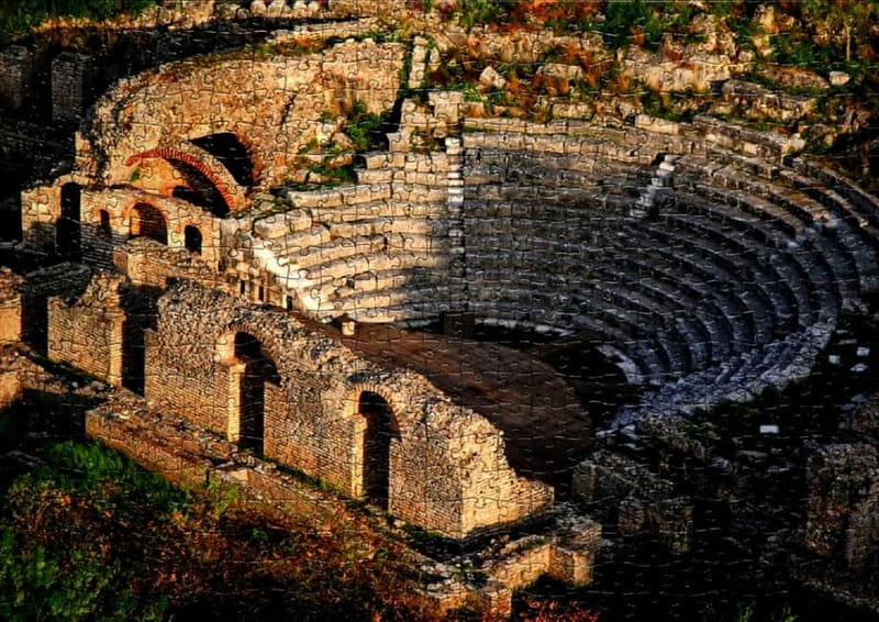 Private Day Tour of Saranda Gjirokaster,Butrint from Tirana - Gjirokastër Old Town and the Bazaar: walking stone streets with a guide
