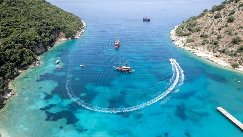 Saranda:Boat Tour to Kroreza with snorkelling,&umbrellas - Kroreza Beach: where you’ll actually relax, eat, and rent umbrellas