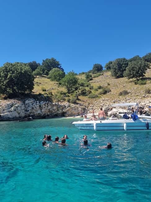 Sarande: Boat Tour to Krorez with Snorkle&Drinks&Swimming - Roidhea Bay for final photos, then back to Saranda