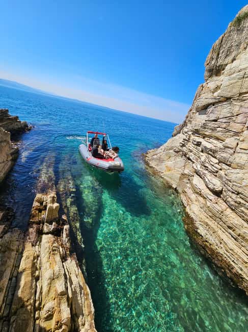 Sarandë: Boat Tour to Kroreza with Snorkel and free Umbrella - What snorkelling kit you actually get, and how to plan your water gear