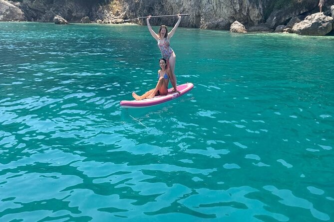 Sarandë:Boat Tour to Kroreza with snorkelling & umbrellas - A 10:00 AM boat day from Sarandë, timed for swimming