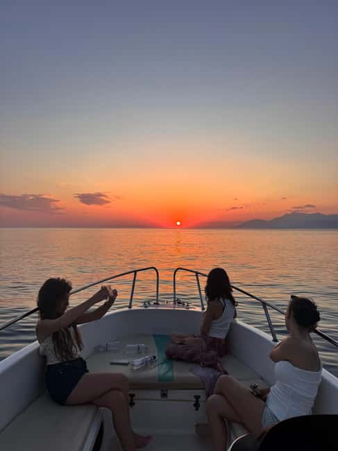 Sarandë Seascape: Coves, Cliffs & Caribbean-Blue-Water Bays - Kakome Beach: cliff scenery with time to swim and snack