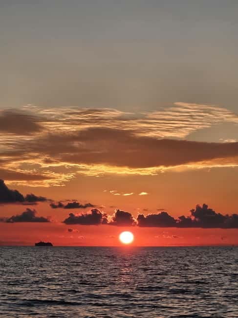 Sarandë: Sunset boat tour with local wine - Group Tour Reality: Comfort, Space, and Why It Can Still Feel Relaxed