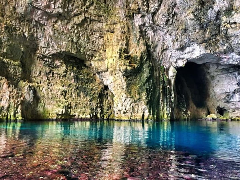 Sazan&Karaburun Cruise-A Daily Tour from Vlorë/Tiranë/Durrës - Haxhi Alia (Illyrian) Cave: what you should expect to see