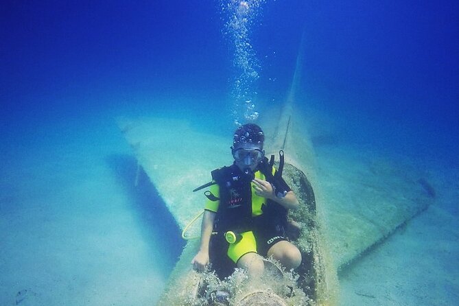 Scuba Diving in MIG-21 wreck - Timing: 1 hour total, and why 30 minutes underwater can still feel complete