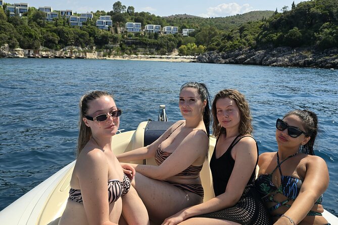 Speedboat Tour Swimming Snorkeling in Pigeon Cave Mirror Beach - Weather, comfort, and making your swim time smoother