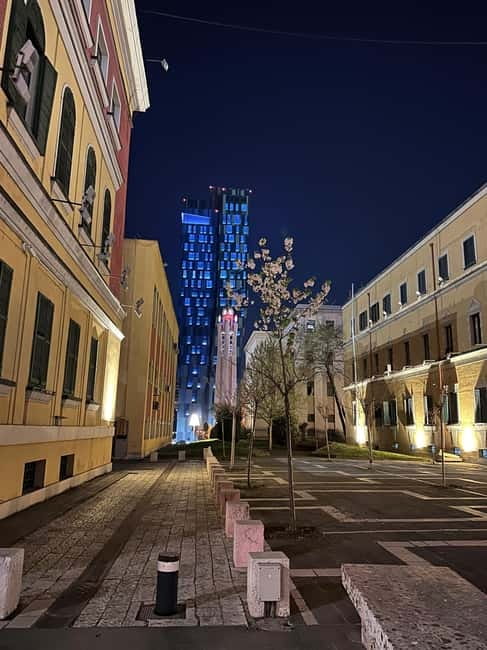 Tirana Center: Magic Walking Tour French/Italian/English Etc - BunkArt 2 and Tirana Castle: seeing the past without a ticket line