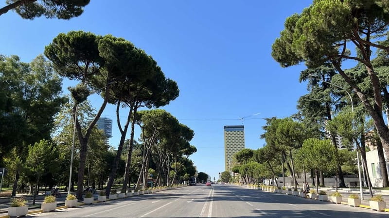 Tirana: Express Walking Tour with a Guide - Key highlights you will feel right away