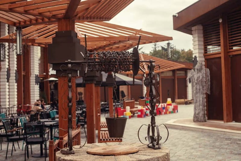 Tirana: Guided Walking Tour Breakfast & Lunch Included - Boulevard, Blloku, and the Coffee Reset