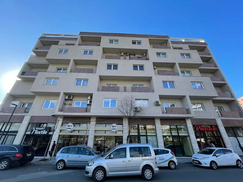 Tirana: Street Art & Modern Architecture Walking Tour - Why Tirana street art and modern buildings fit together