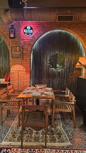 Tirana: Traditional Food in The City Center - How the 1-hour flow works on the ground