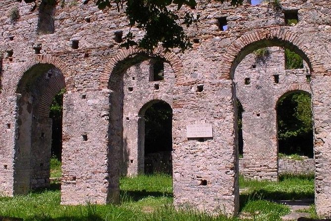 Visit The Ancient City of Butrint and the Beaches of Ksamil - Getting there comfortably: pickup, air-conditioning, and the drive