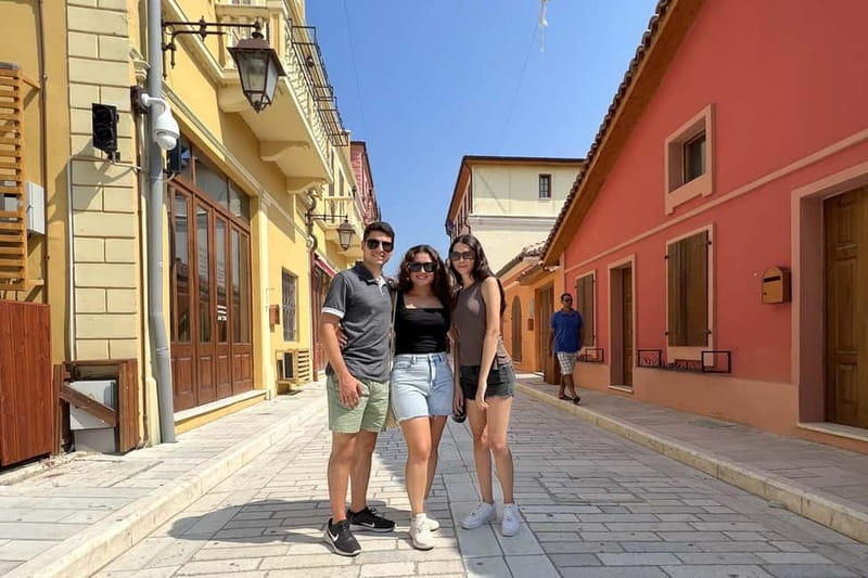 Vlora Old City Walking Tour - Walking from Muradije Mosque: a smart start in the heart of things