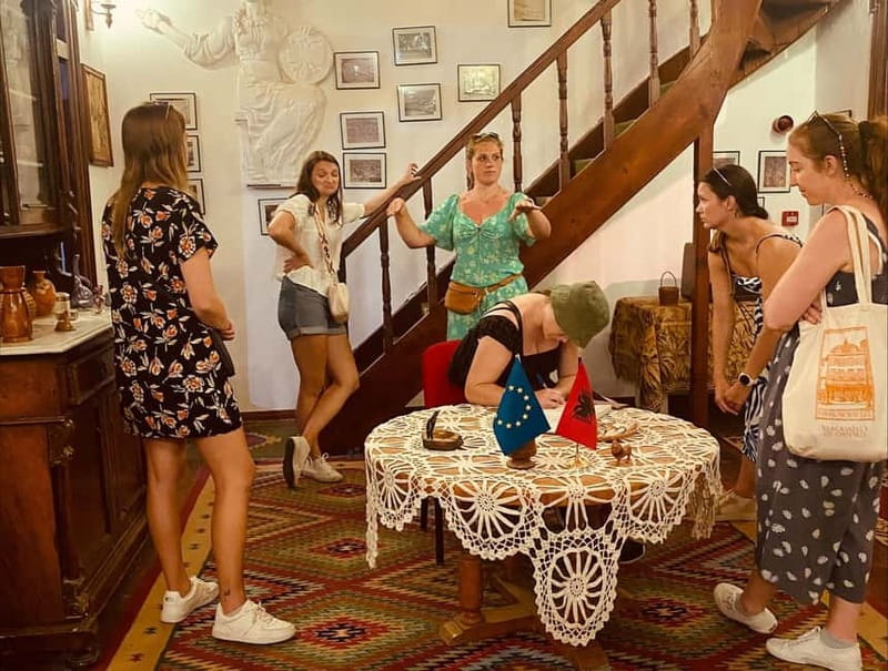 Vlora Old City Walking Tour - Sheshi i Flamurit: independence history you can stand inside