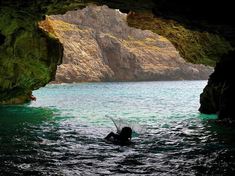 Vlore: Grama Bay & Karaburun Caves 8-Hour Speedboat Tour - Olympia Tours Vlore, meeting at the promenade, and how the 8 hours work