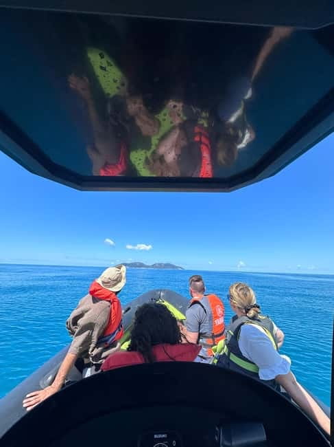 Vlore: Sazan Island,Haxhi Ali Cave & Karaburun Boat Tour - Gjiri i Shën Vasilit: bay time for walks, swimming and more snorkeling
