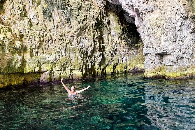 Vlore Speedboat Tour to Sazan Island & Haxhi Ali Cave - Meeting Olympia Tours in Vlorë, then heading out fast
