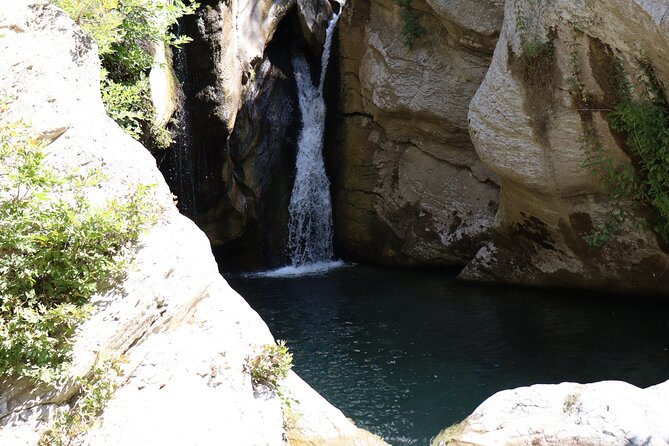 Waterfalls and wine flows - Bogova waterfall and Alpeta Winery Winetasting tour - Who this tour fits best, and how to pack